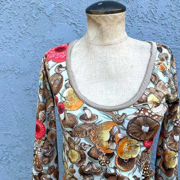 Womens Mushroom Top in Small Scoop Neck Forestcore Goblincore - Picture 1 of 6